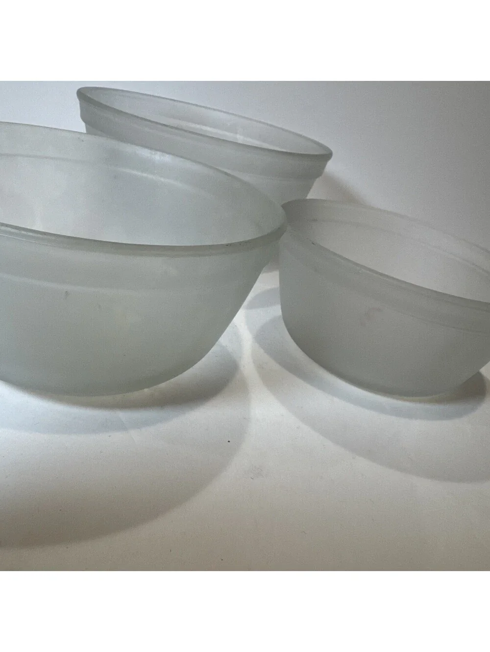 ANCHOR HOCKING Vintage Frosted Clear  Set of 3 Nesting Mixing Bowls Stacking